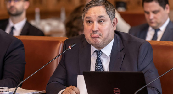 Thumbnail for 7044826