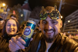 Thumbnail for 7045682