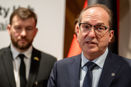 Thumbnail for 7045828