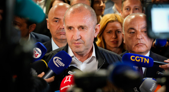 Thumbnail for 7047688