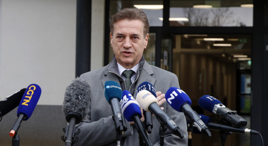 Thumbnail for 7048377