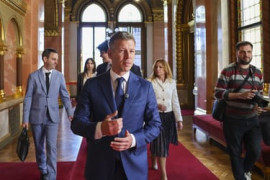 Thumbnail for 7049560