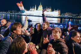 Thumbnail for 7049694