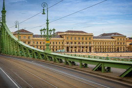 Thumbnail for 7050327