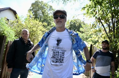 Thumbnail for 7050351