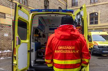 Thumbnail for 7050445