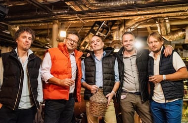 Thumbnail for 7051625