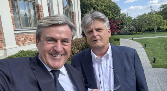 Thumbnail for 7051940