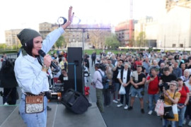 Thumbnail for 7051973