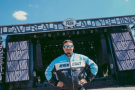 Thumbnail for 7052178