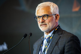 Thumbnail for 7053106