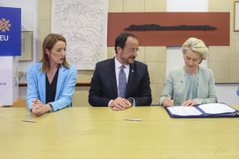 Thumbnail for 7055273