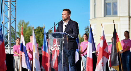 Thumbnail for 7057451