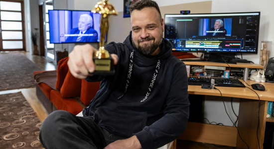 Thumbnail for 7059358