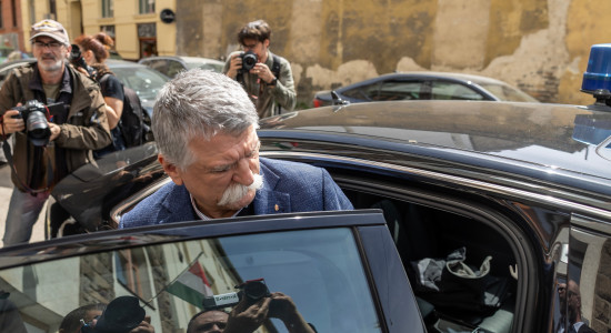 Thumbnail for 7061330