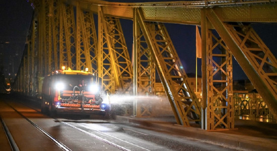 Thumbnail for 7061869